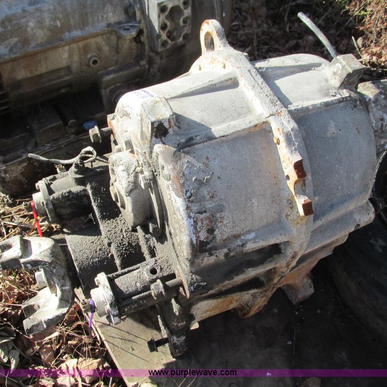 image for item BG9210 Oshkosh transfer case