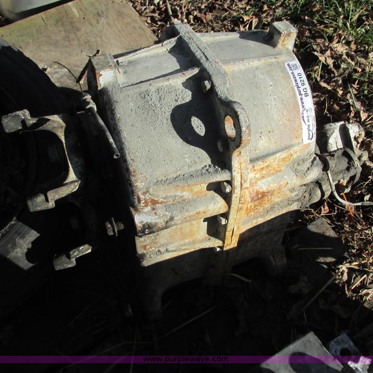 image for item BG9210 Oshkosh transfer case