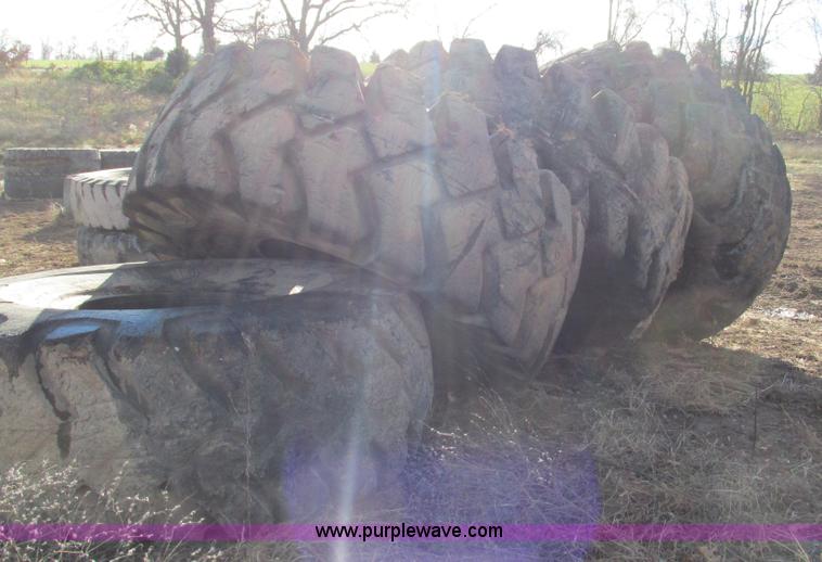 image for item BG9214 (4) Firestone 37.5-35 tires