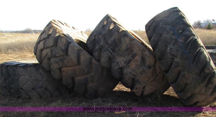 image for item BG9214 (4) Firestone 37.5-35 tires