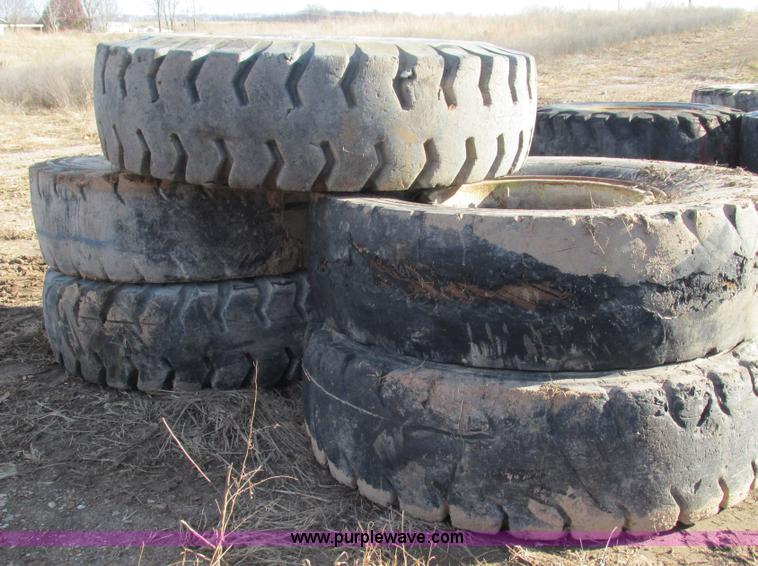 image for item BG9215 (4) 18.00-33 tires and wheels