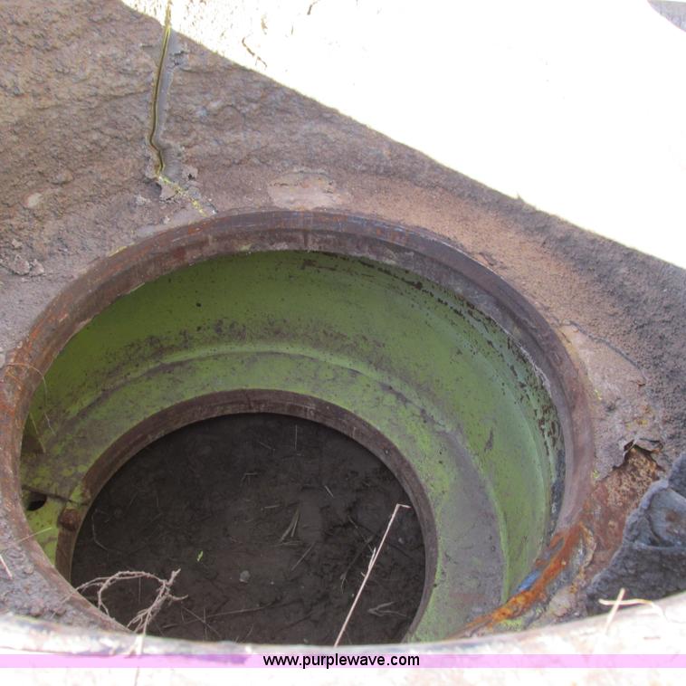 image for item BG9215 (4) 18.00-33 tires and wheels