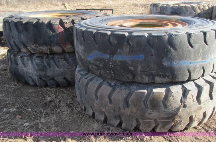 image for item BG9217 (4) 18.00-33 tires and wheels