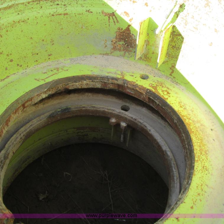 image for item BG9217 (4) 18.00-33 tires and wheels