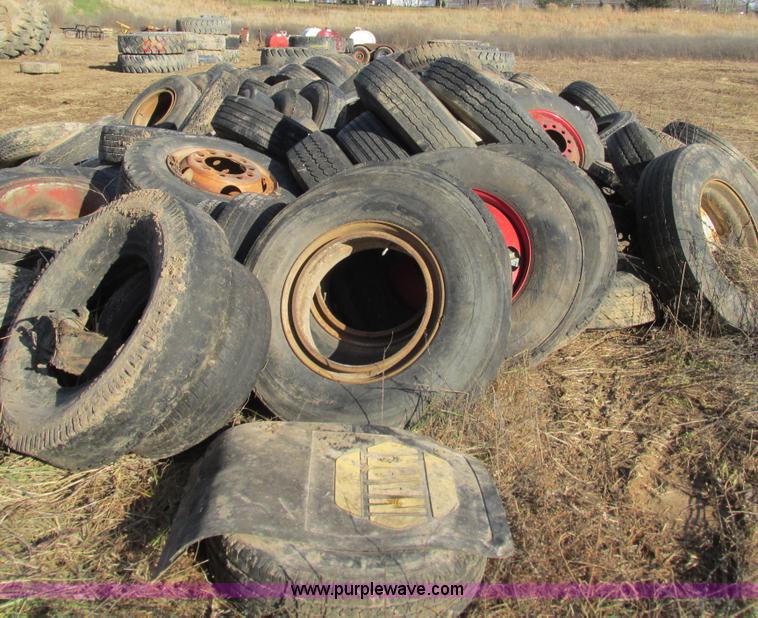 image for item BG9219 Assorted tires and wheels
