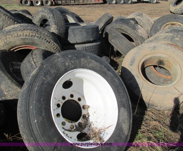 image for item BG9219 Assorted tires and wheels