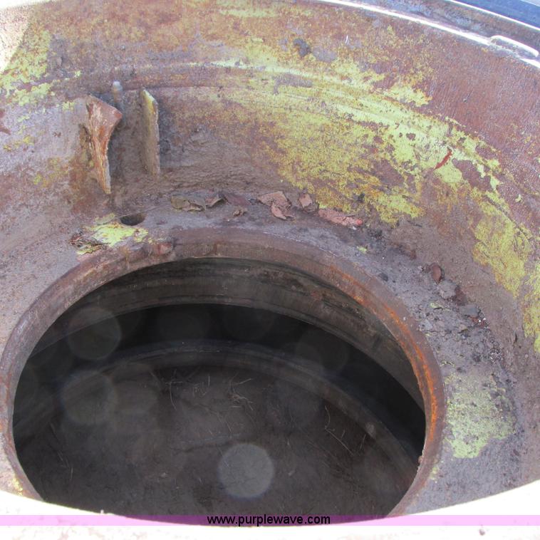 image for item BG9220 (4) 18.00-33 tires and wheels