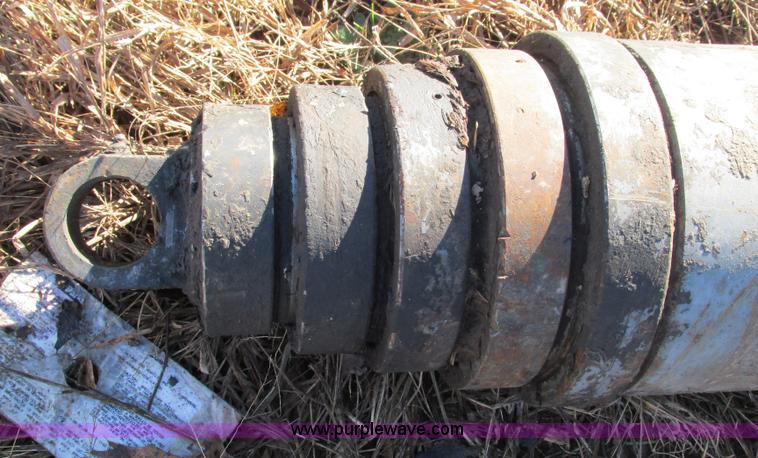 image for item BG9222 End dump cylinder