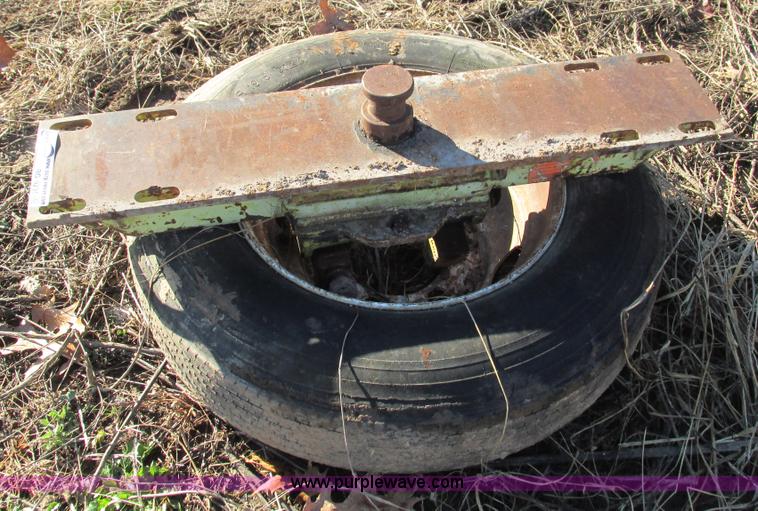 image for item BG9231 White Mule fifth wheel saddle