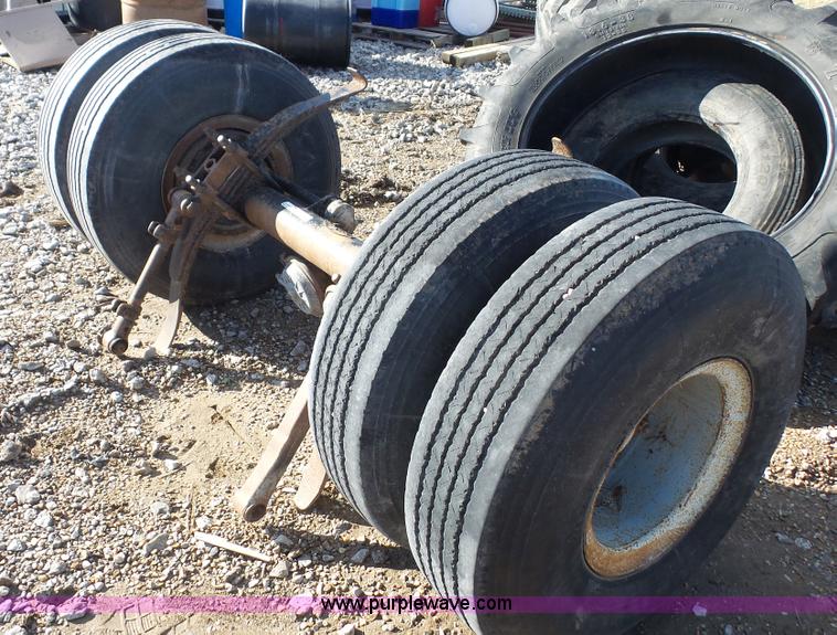image for item BL9302 Axle with tires and wheels