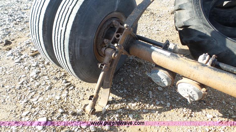 image for item BL9302 Axle with tires and wheels