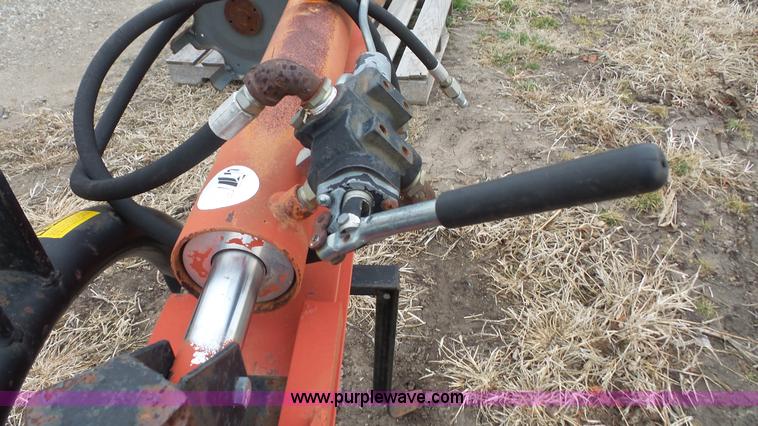 image for item BL9316 Built-in log cradle log splitter