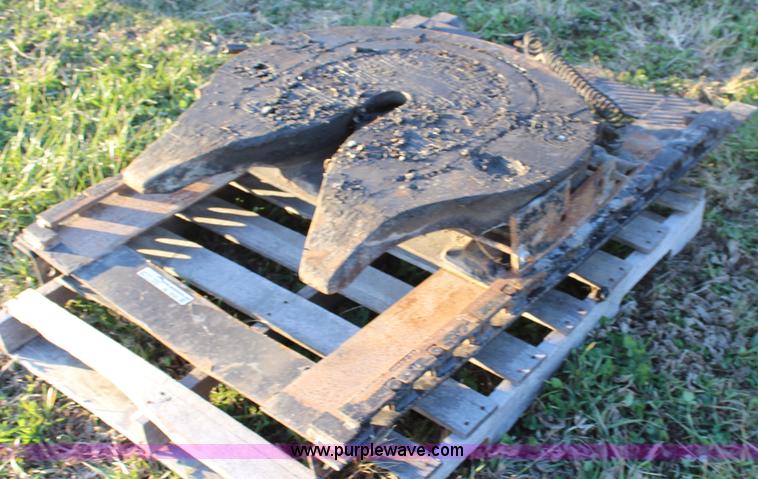 image for item BL9320 (2) fifth wheel plates