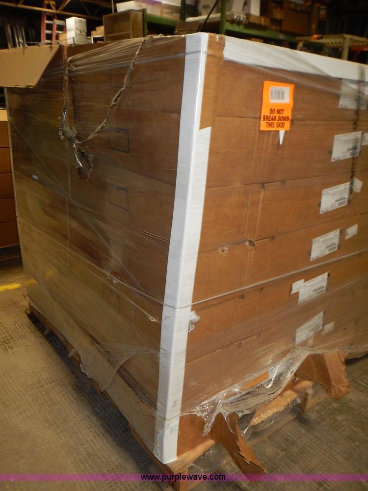 image for item BN9132 (24) Lithonia lighting troffers