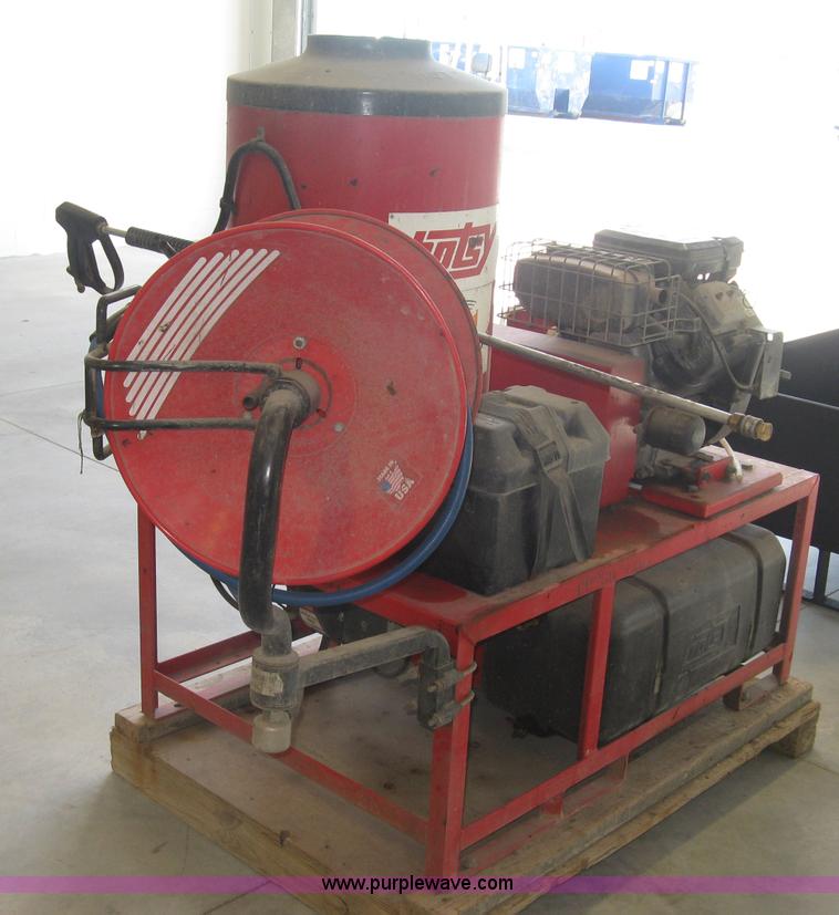 image for item BP9650 Hotsy 1260 hot pressure washer