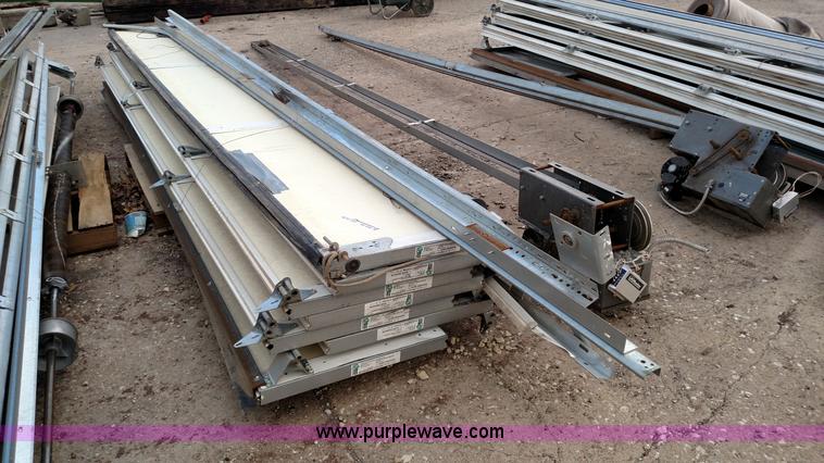 image for item BR9396 Overhead door