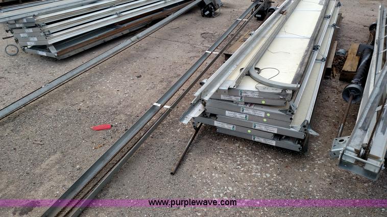 image for item BR9396 Overhead door