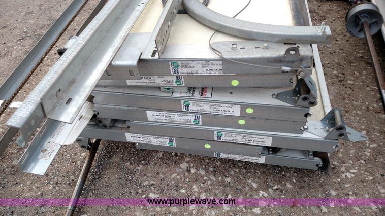 image for item BR9396 Overhead door