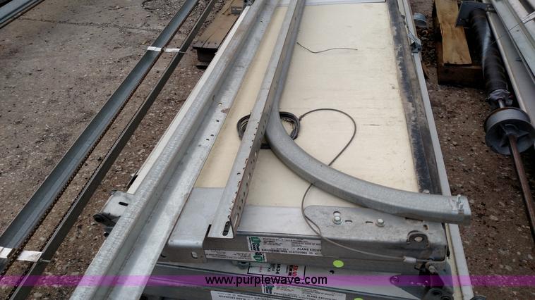 image for item BR9396 Overhead door