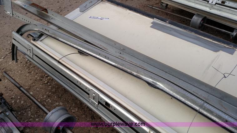 image for item BR9396 Overhead door