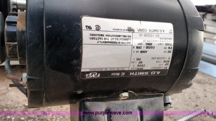 image for item BR9397 Overhead door