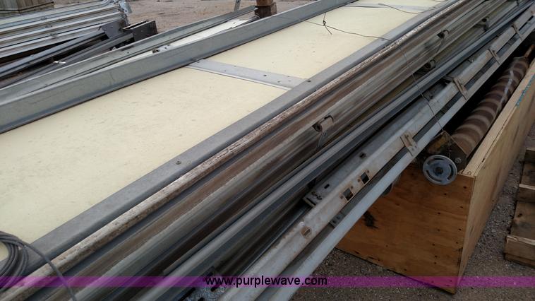 image for item BR9398 Overhead door