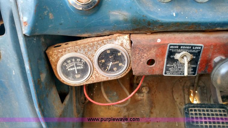 image for item BR9435 1961 Ford F600 grain truck