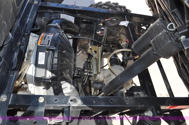 image for item G7060 2011 Bobcat 3400 utility vehicle