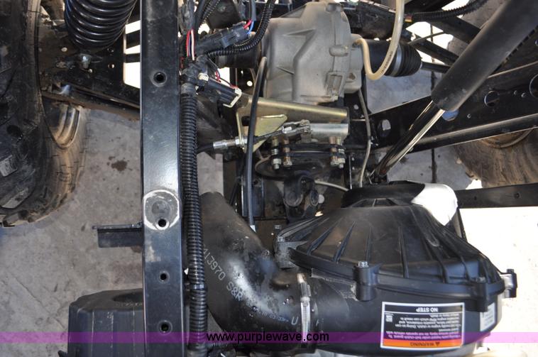 image for item G7060 2011 Bobcat 3400 utility vehicle