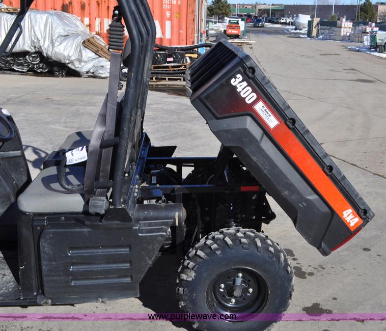 image for item G7060 2011 Bobcat 3400 utility vehicle