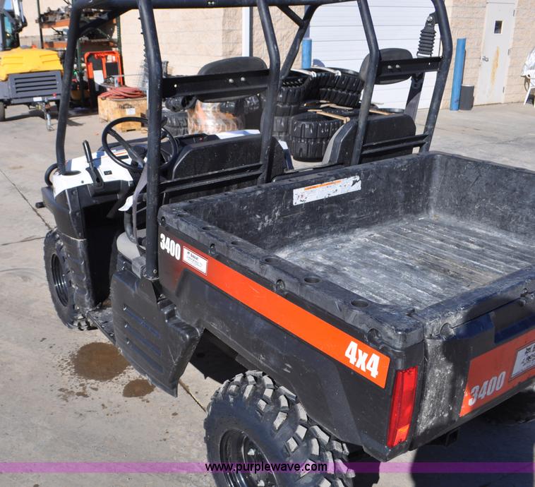 image for item G7060 2011 Bobcat 3400 utility vehicle