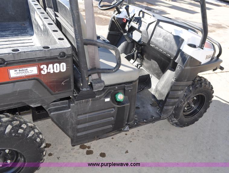 image for item G7060 2011 Bobcat 3400 utility vehicle