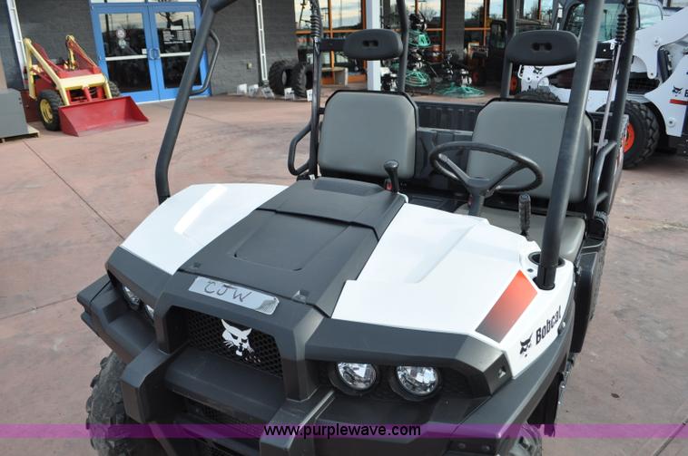 image for item G7076 2011 Bobcat 3200 utility vehicle