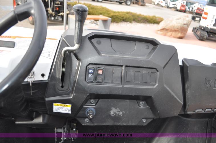 image for item G7076 2011 Bobcat 3200 utility vehicle
