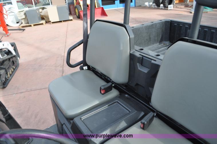 image for item G7076 2011 Bobcat 3200 utility vehicle