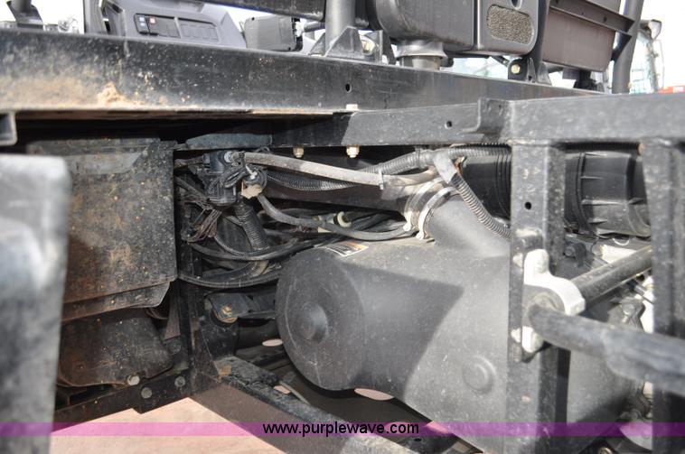 image for item G7076 2011 Bobcat 3200 utility vehicle