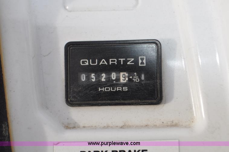 image for item G7076 2011 Bobcat 3200 utility vehicle