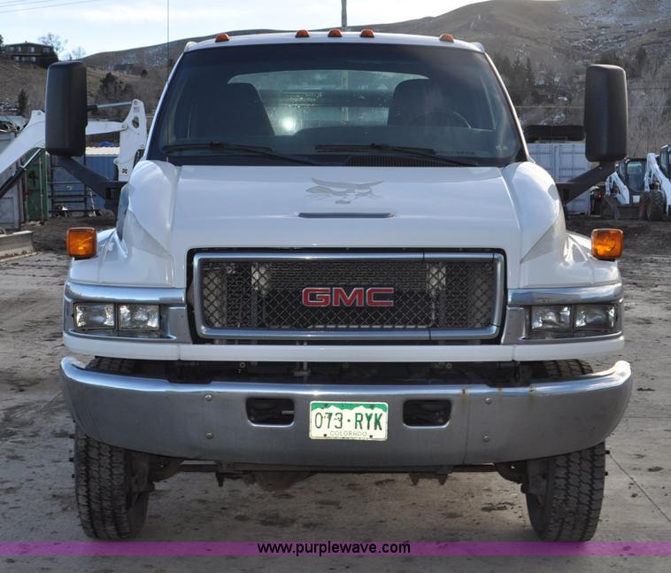 image for item G7079 2008 GMC C5500 flatbed truck