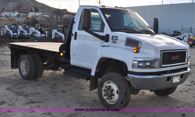 image for item G7079 2008 GMC C5500 flatbed truck