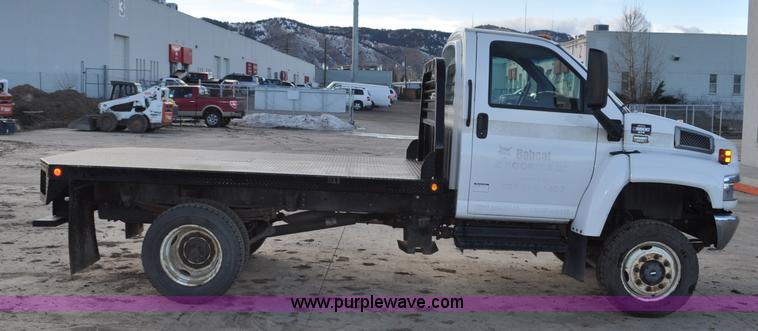 image for item G7079 2008 GMC C5500 flatbed truck