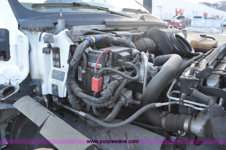 image for item G7079 2008 GMC C5500 flatbed truck