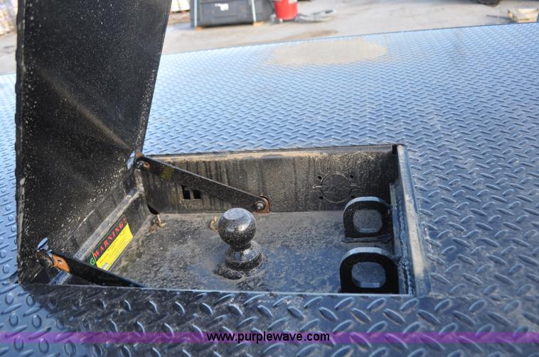 image for item G7079 2008 GMC C5500 flatbed truck