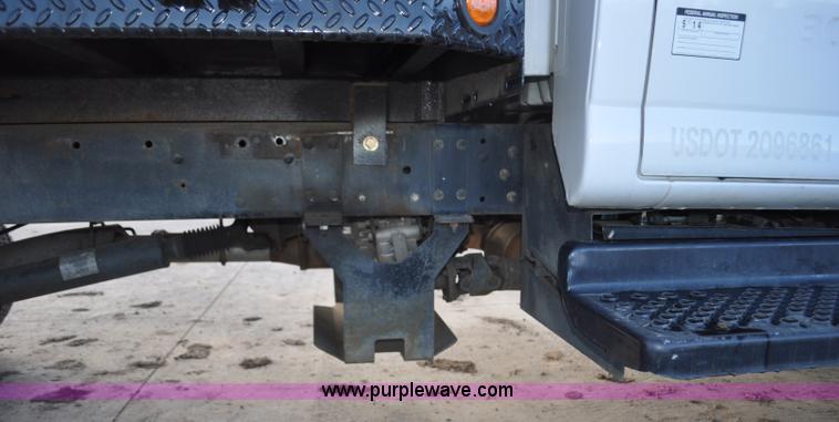 image for item G7079 2008 GMC C5500 flatbed truck