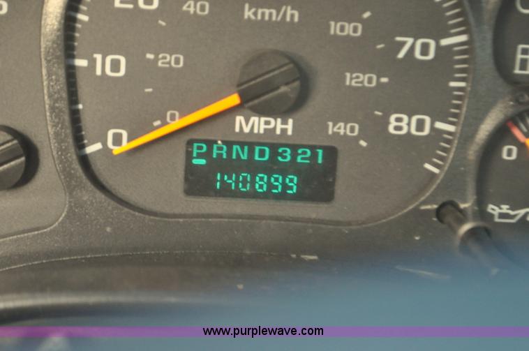 image for item G7079 2008 GMC C5500 flatbed truck