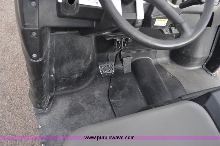 image for item G7085 2011 Bobcat 3200 utility vehicle