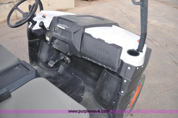 image for item G7085 2011 Bobcat 3200 utility vehicle