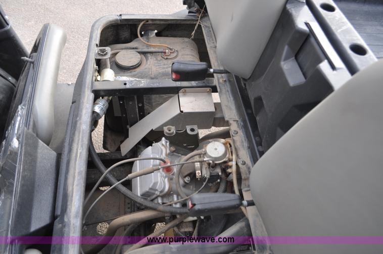 image for item G7085 2011 Bobcat 3200 utility vehicle