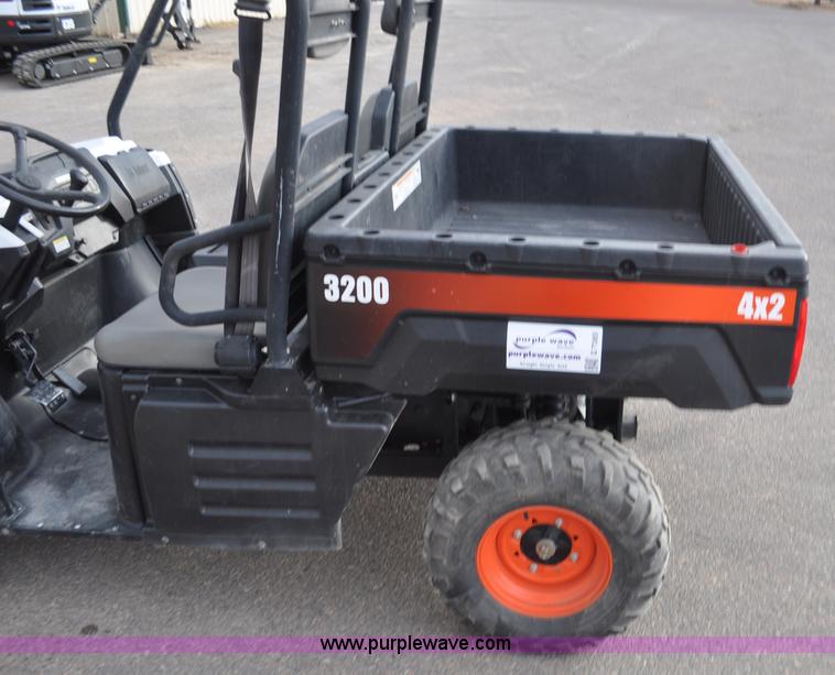 image for item G7085 2011 Bobcat 3200 utility vehicle