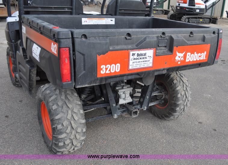 image for item G7085 2011 Bobcat 3200 utility vehicle