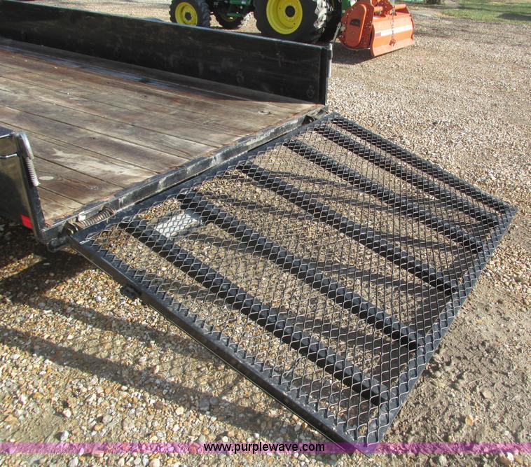 image for item H1006 2014 H&H utility trailer